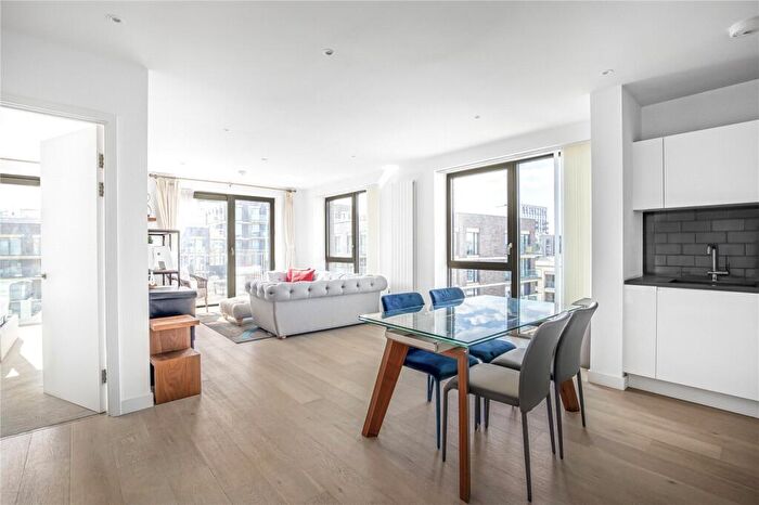 2 Bedroom Apartment To Rent In Pendant Court, Shipwright Street, London, E16