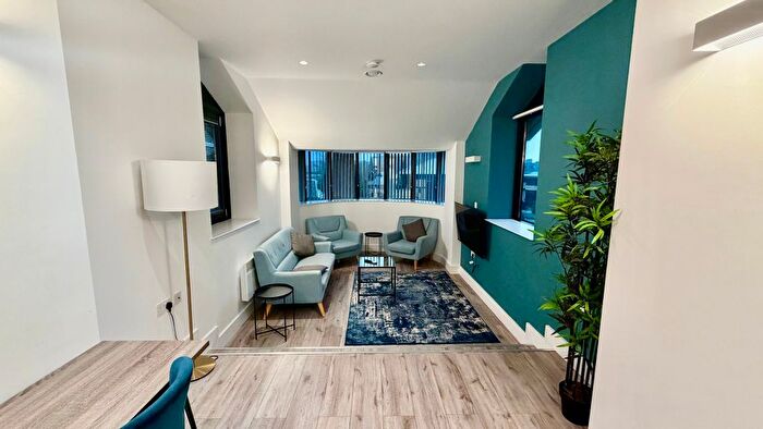 2 Bedroom Flat To Rent In Harlequin Avenue, Brentford, TW8