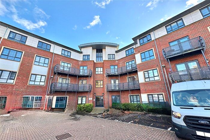 2 Bedroom Flat For Sale In Vulcan House, Wallis Square, Farnborough, GU14