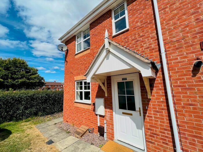 3 Bedroom Semi-Detached House To Rent In The Maltings, Hamilton, Leicester, LE5