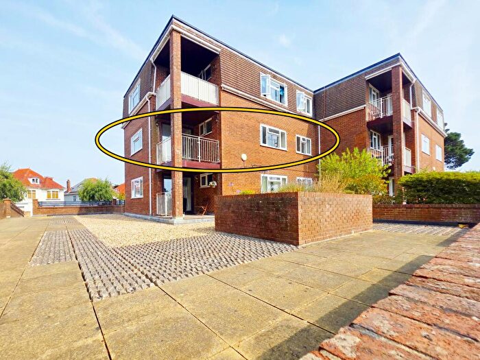 2 Bedroom Apartment For Sale In Foxholes, Belle Vue Crescent, Southbourne, Bournemouth, Dorset, BH6