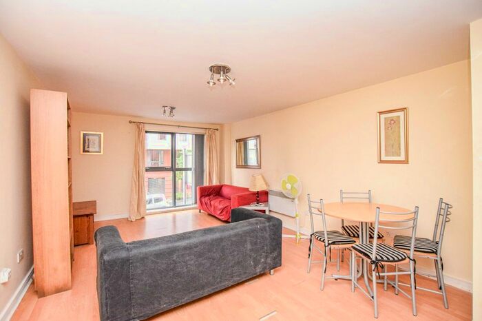 2 Bedroom Flat To Rent In Lincoln Gate, Redbank, Green Quarter, Manchester, M4