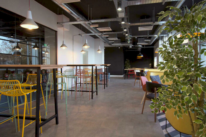 3 Bedroom Apartment To Rent In Westpoint, Chester Road, M16