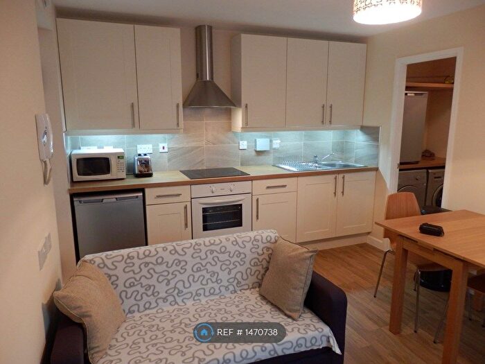 1 Bedroom Flat To Rent In Flaxfield Court, Basingstoke, RG21