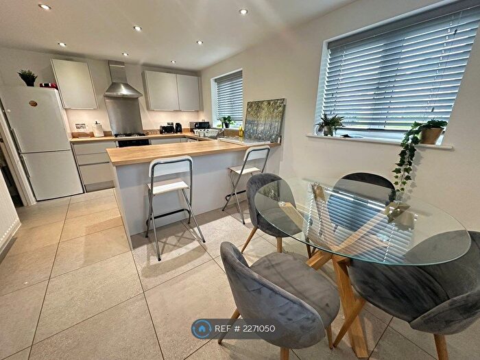 3 Bedroom Semi-Detached House To Rent In Langford Way, Long Hanborough, Witney, OX29