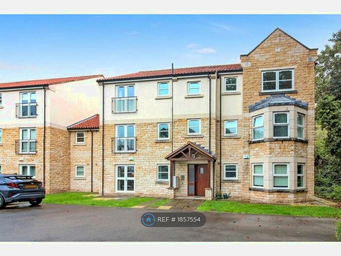 2 Bedroom Flat To Rent In Abbeystone Way, Monk Fryston, Leeds, LS25