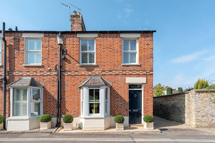 2 Bedroom End Of Terrace House To Rent In Union Street, Woodstock, Oxfordshire, OX20