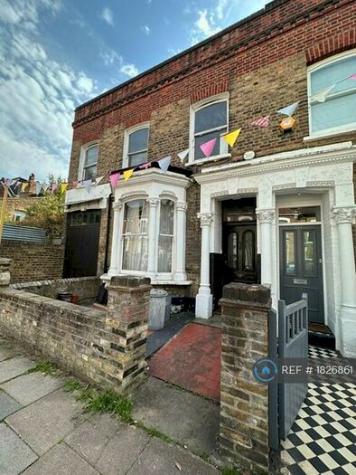 3 Bedroom Terraced House To Rent In Corbyn Street, London, N4