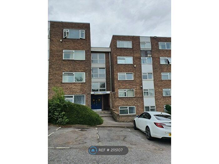 2 Bedroom Flat To Rent In Beatty Court, Southampton, SO19