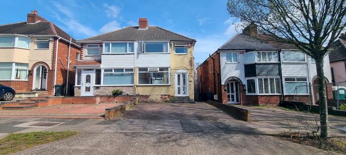 3 Bedroom Property To Rent In Perry Wood Road, Great Barr, Birmingham, B42