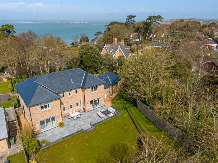 4 Bedroom Detached House For Sale In Totland Bay, Isle Of Wight, PO39
