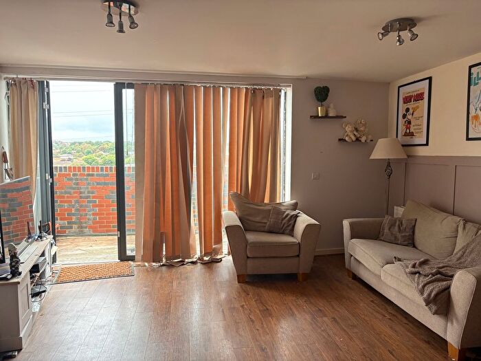 1 Bedroom Flat For Sale In Crayford, Crayford, DA1