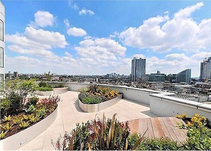 2 Bedroom Apartment To Rent In Bezier Apartments, City Road, Old Street, London, EC1Y