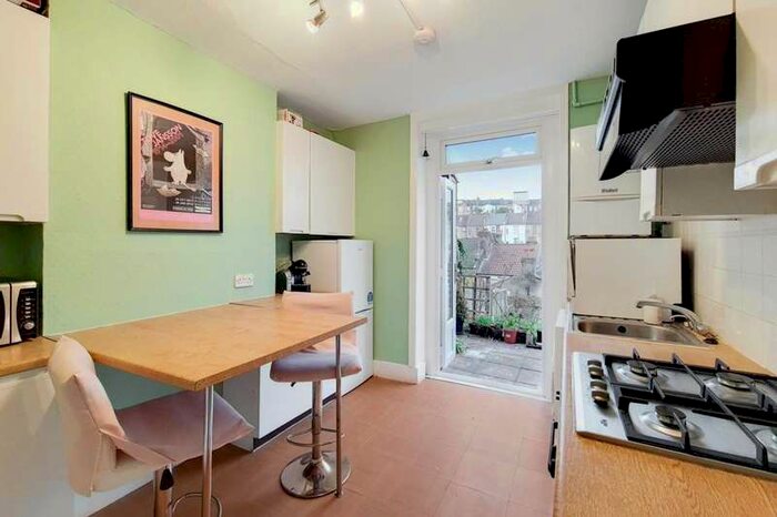1 Bedroom Maisonette Flat To Rent In Sladedale Road, Plumstead, SE18