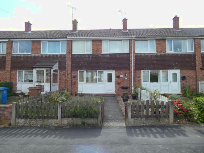 3 Bedroom Semi-Detached House To Rent In Pumphollow Lane, NG18