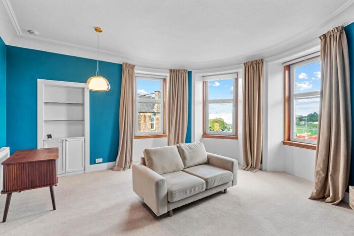 2 Bedroom Flat To Rent In Parsons Green Terrace, Willowbrae, Edinburgh, EH8