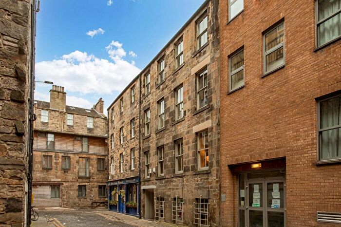 4 Bedroom Flat For Sale In Thistle Street Lane North West, Edinburgh, EH2