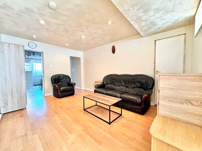 1 Bedroom Flat To Rent In Belvoir Road, Coalville, LE67