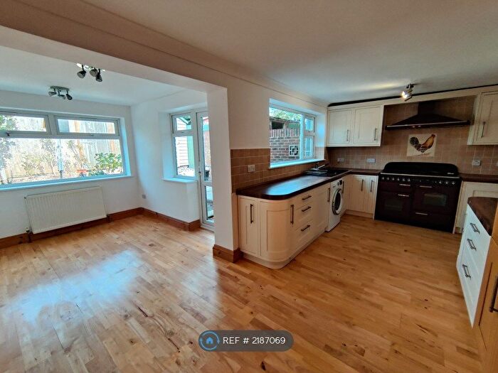 3 Bedroom Terraced House To Rent In Whitelot Close, Southwick, Brighton, BN42