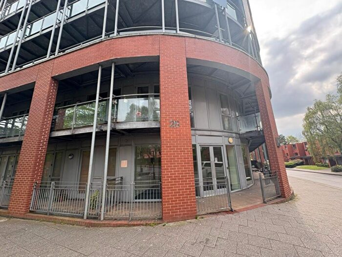 2 Bedroom Apartment To Rent In Wheeleys Lane, Birmingham, B15