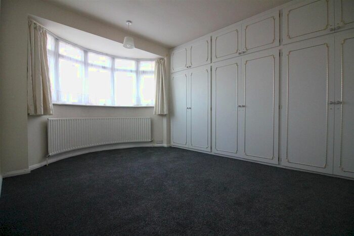 4 Bedroom Semi-Detached House To Rent In Armytage Road, Heston, Hounslow, TW5