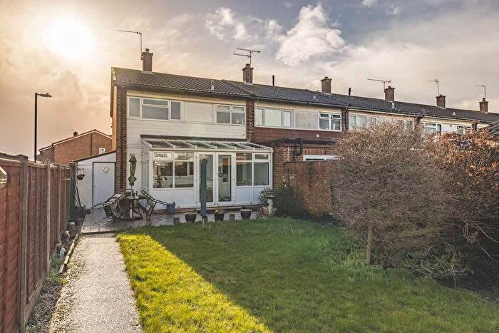 3 Bedroom Terraced House For Sale In Humber Way, Langley, SL3
