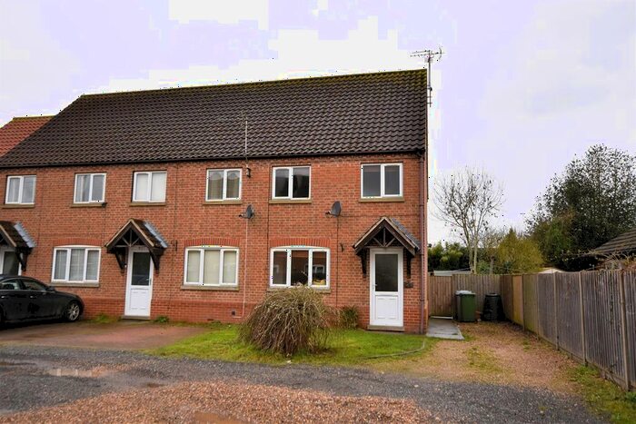 2 Bedroom End Of Terrace House For Sale In Pings Close, Besthorpe, Newark, NG23