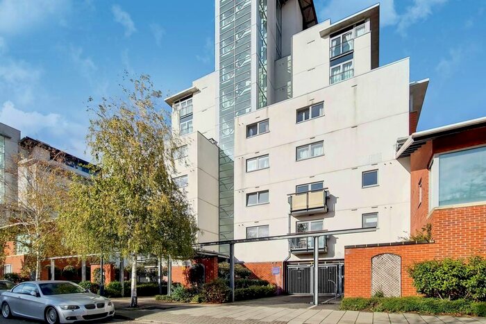 2 Bedroom Flat To Rent In Erebus Drive, Woolwich, London, SE28