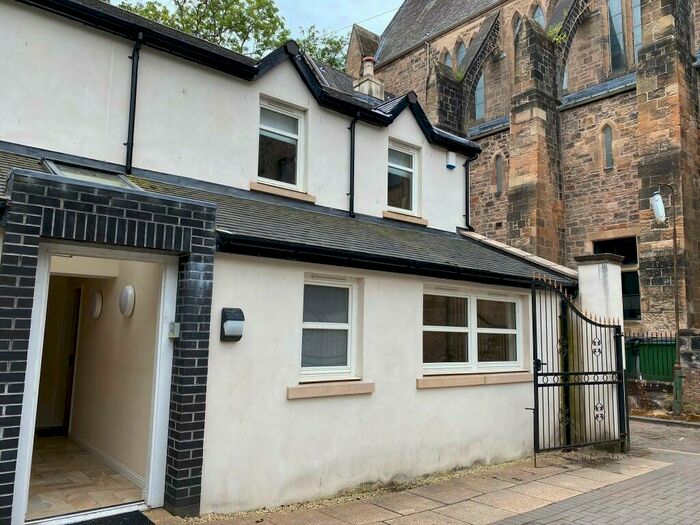 4 Bedroom Semi-Detached House To Rent In Westbank Lane, Glasgow, G12