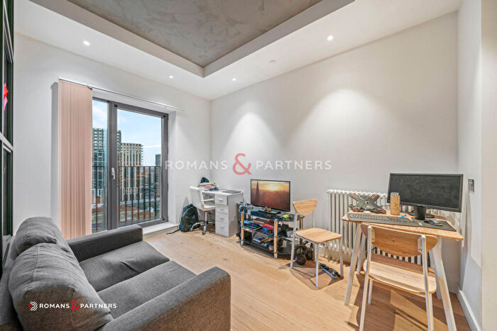 Studio To Rent In Grantham House, London City Island, E14