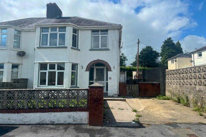 3 Bedroom Property To Rent In Millbrook Crescent, Caerfyrddin, SA31