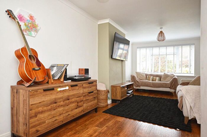 3 Bedroom Semi-detached House For Sale In Durville Road, Bristol, BS13