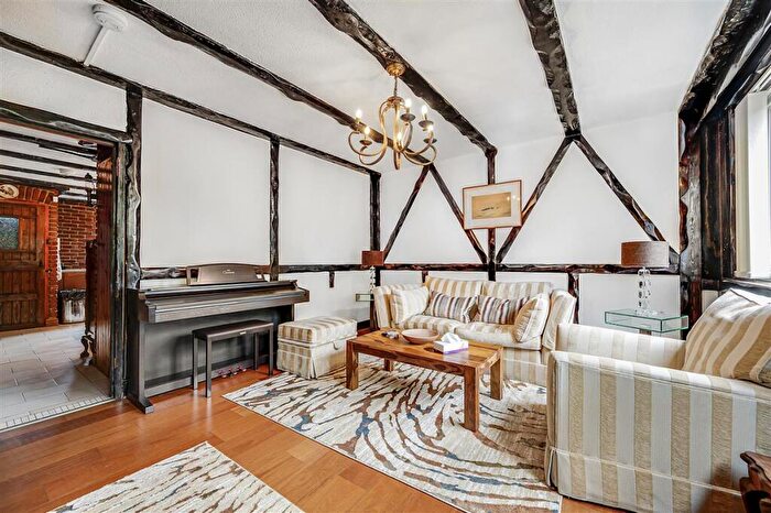 3 Bedroom Flat For Sale In Harewood Avenue, NW1