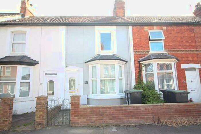 2 Bedroom Terraced House To Rent In Cromwell Road, Rushden, NN10