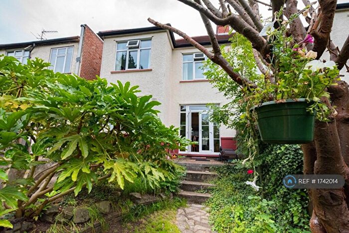4 Bedroom Semi-Detached House To Rent In Hanover Road, London, NW10