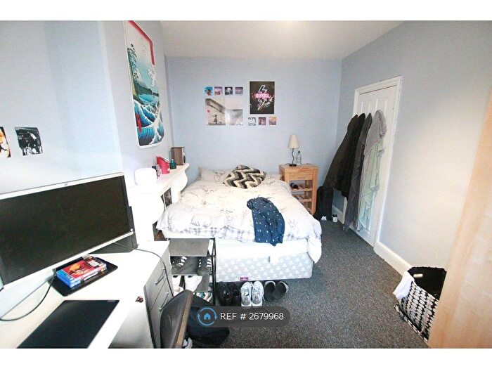 4 Bedroom Terraced House To Rent In Blenheim Road, Reading, RG1
