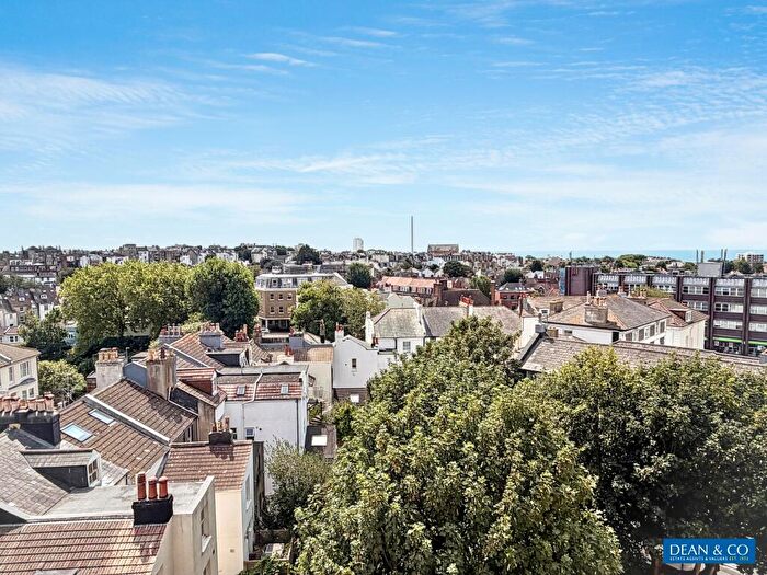 2 Bedroom Flat For Sale In Prestonville Court, Dyke Road, Brighton, Brighton & Hove, BN1