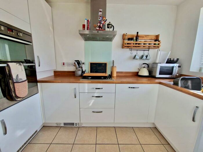 2 Bedroom House To Rent In Topland Grove, Northfield, B31