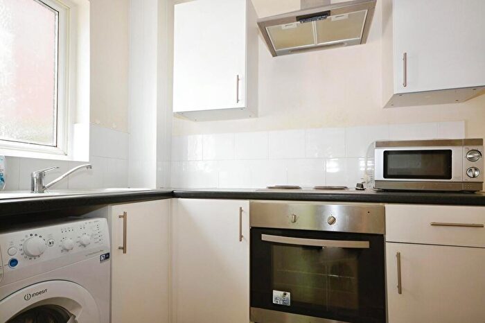 1 Bedroom Cluster House To Rent In Forresters Drive, Welwyn Garden City, AL7
