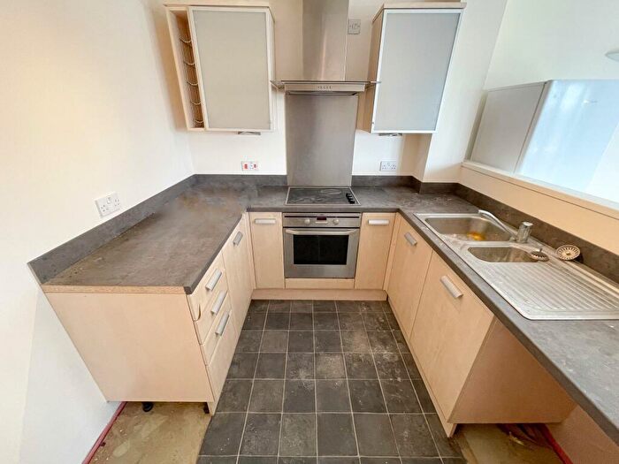 2 Bedroom Flat To Rent In St Swithans Square, Lincoln, LN2