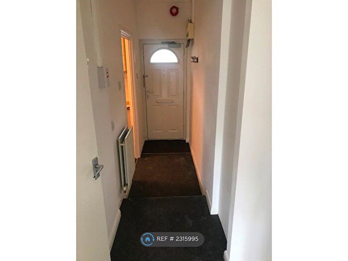 2 Bedroom Flat To Rent In Lister House, Margate, CT9