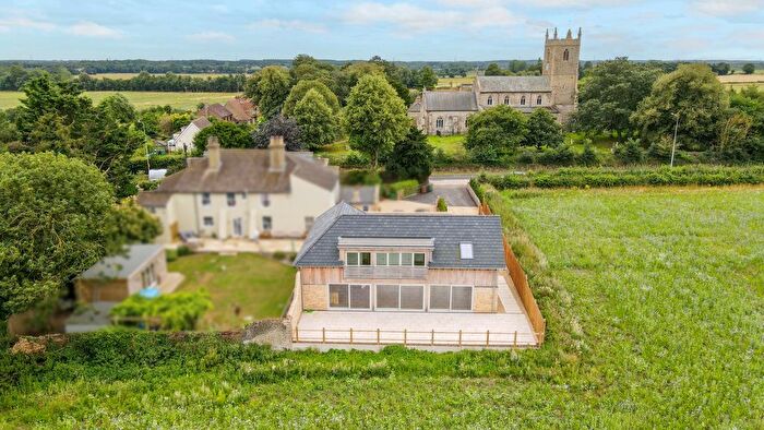 4 Bedroom Detached House For Sale In Main Road, East Winch, King's Lynn, PE32