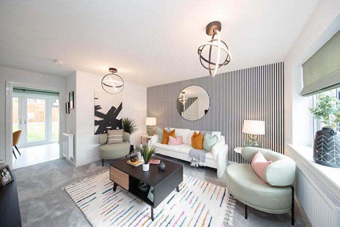 3 Bedroom End Of Terrace House For Sale In Mason Road, Bedford, Bedfordshire, MK42