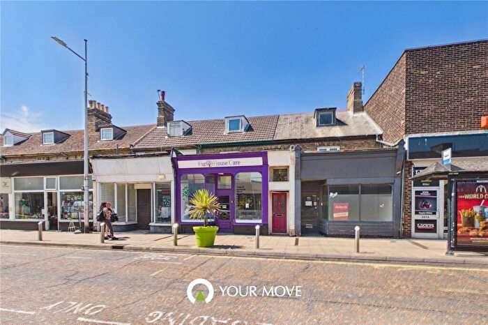 2 Bedroom Property To Rent In London Road South, Lowestoft, Suffolk, NR33