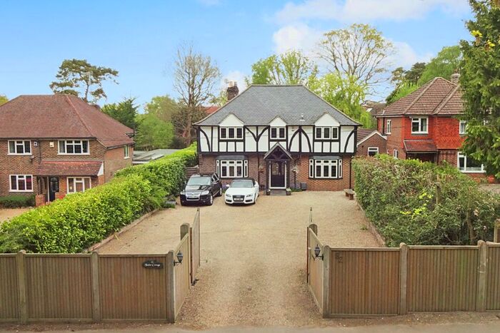 4 Bedroom Detached House To Rent In Copthorne Road, Felbridge, East Grinstead, RH19