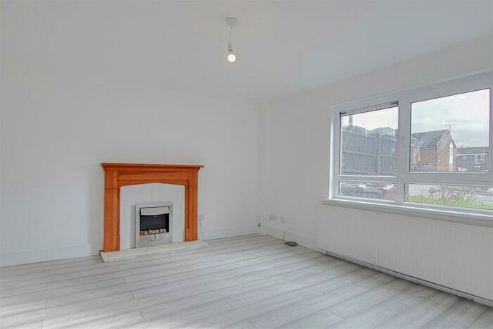 3 Bedroom Town House To Rent In Beatrice Place, Blackburn, BB2