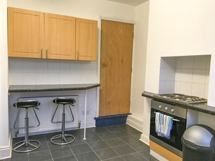 2 Bedroom Apartment To Rent In Crookes (rear Of), Crookes, S10