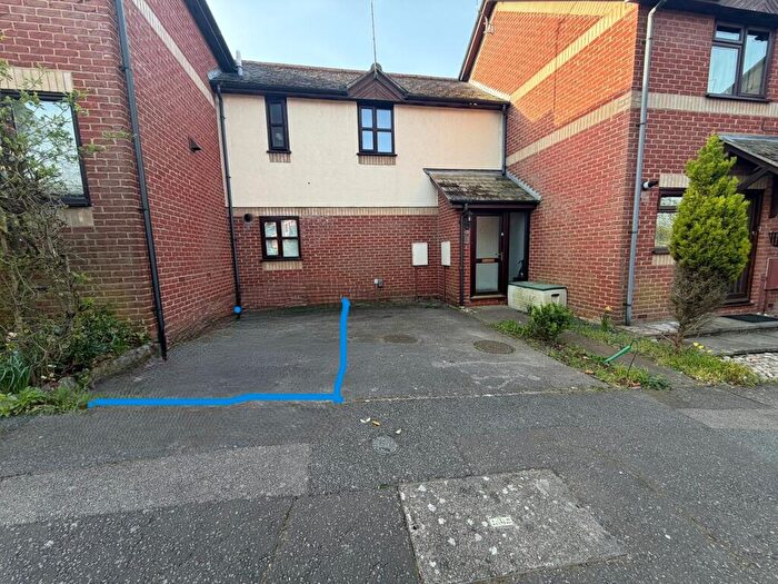1 Bedroom Flat To Rent In Essex Hall Road (Ps), Colchester, CO1