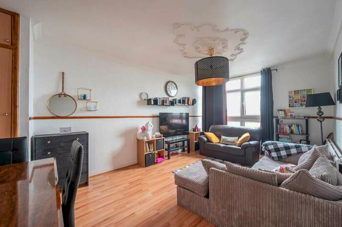 1 Bedroom Flat To Rent In Woking Close, Barnes, SW15