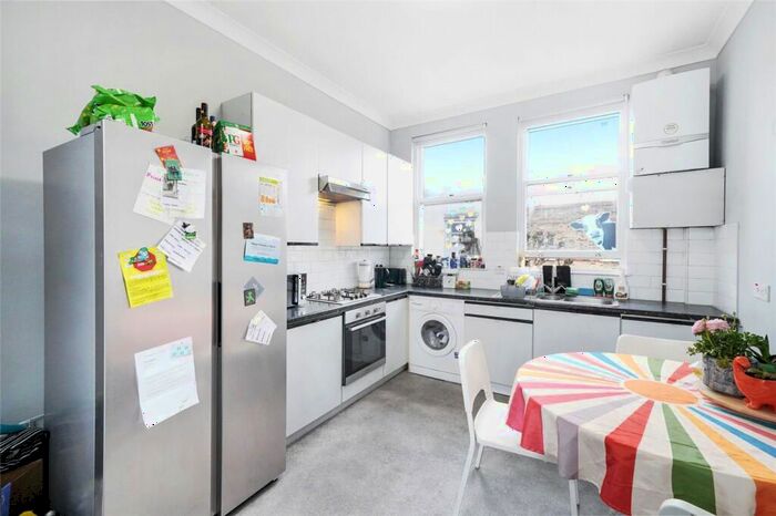 3 Bedroom Apartment To Rent In Fortess Road, London, NW5